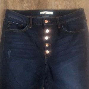 Kancan dark wash skinny jean - like new!